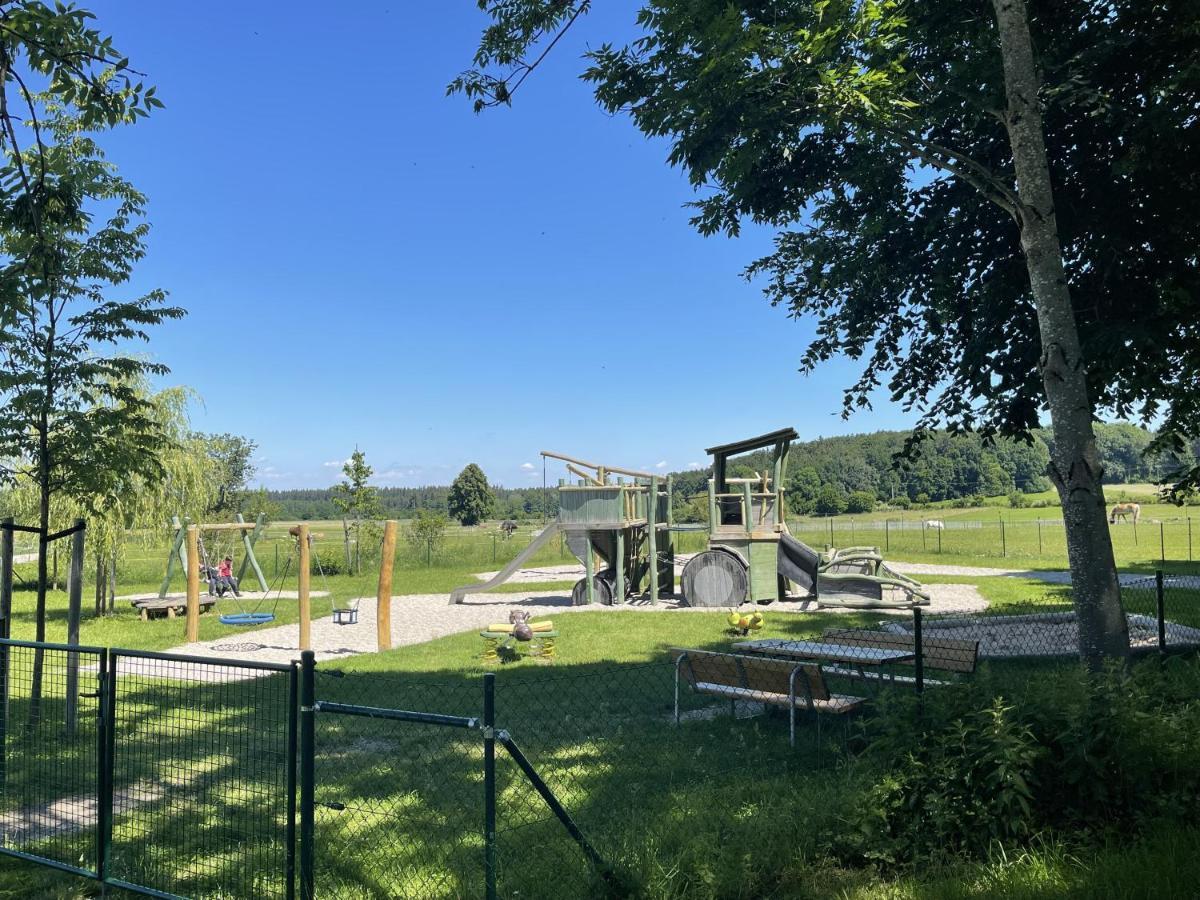 Casa Verde: Kueche, Tv, Nespresso, Im Gruenen Starnberg Exterior foto